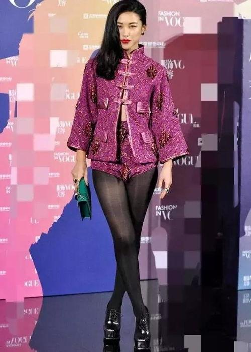 明星黑丝袜穿搭 独家爆料网站,黑丝袜穿搭独家揭秘